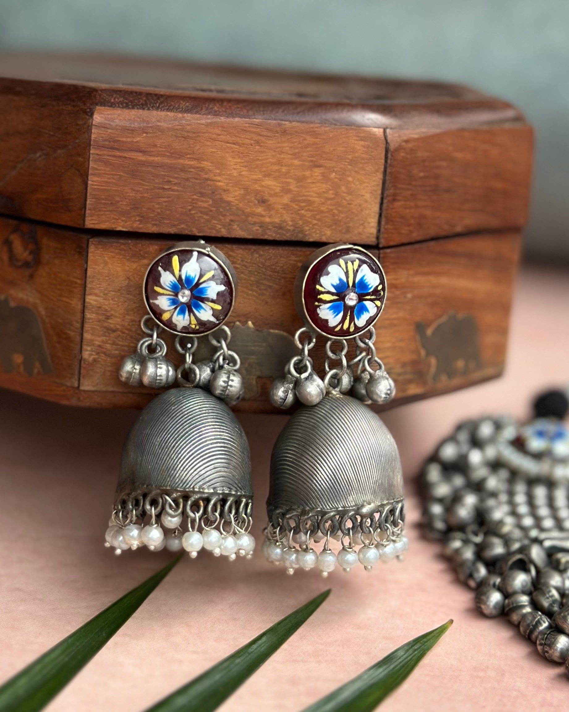 Noor fusion stone choker set