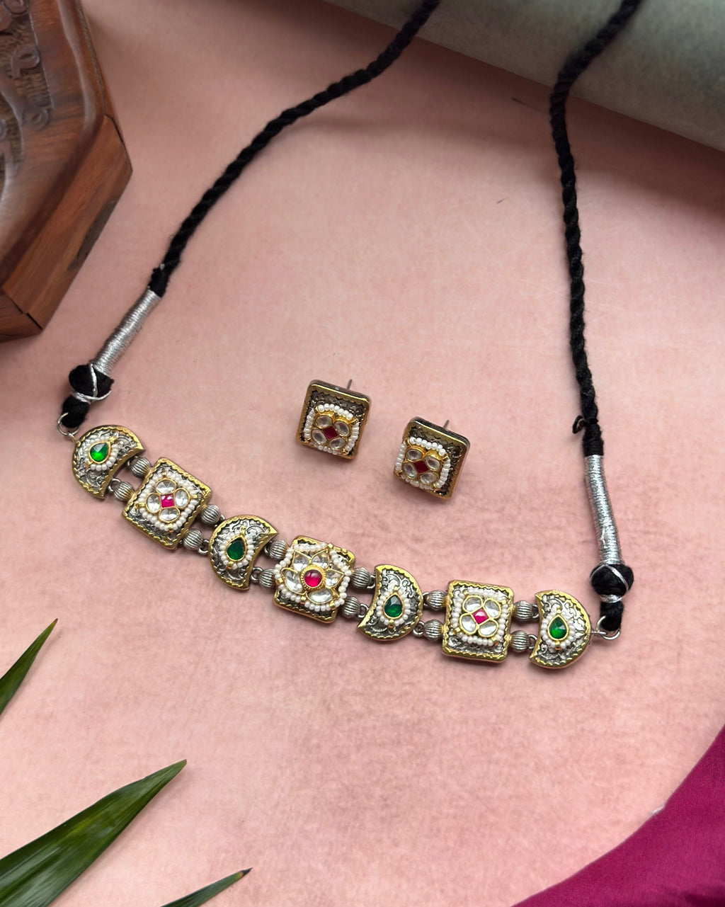 RAANI fusion pachi kundan choker