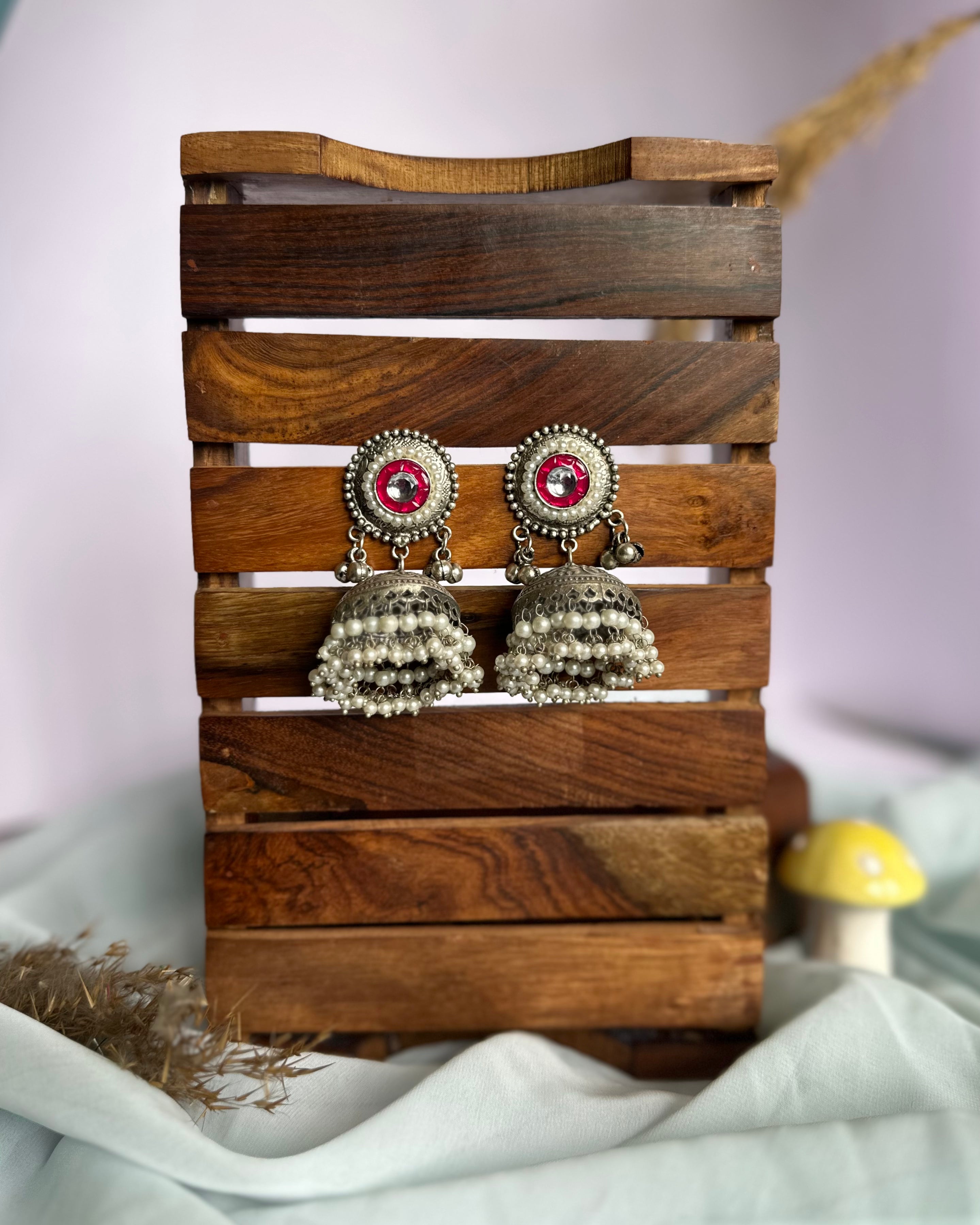 NOOR jhumka