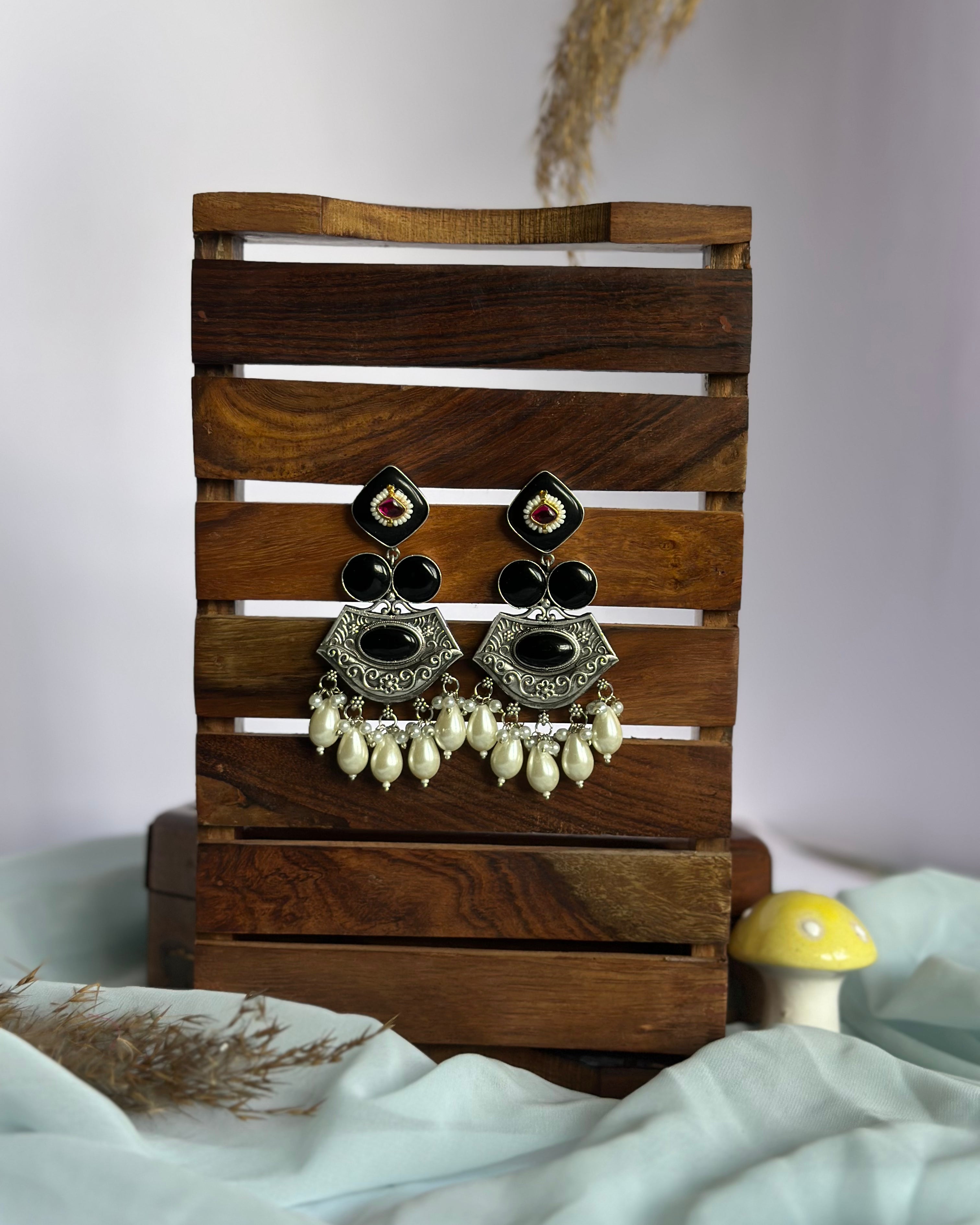 RAMZAT pachi kundan earrings
