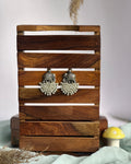 GAJ pearl stud