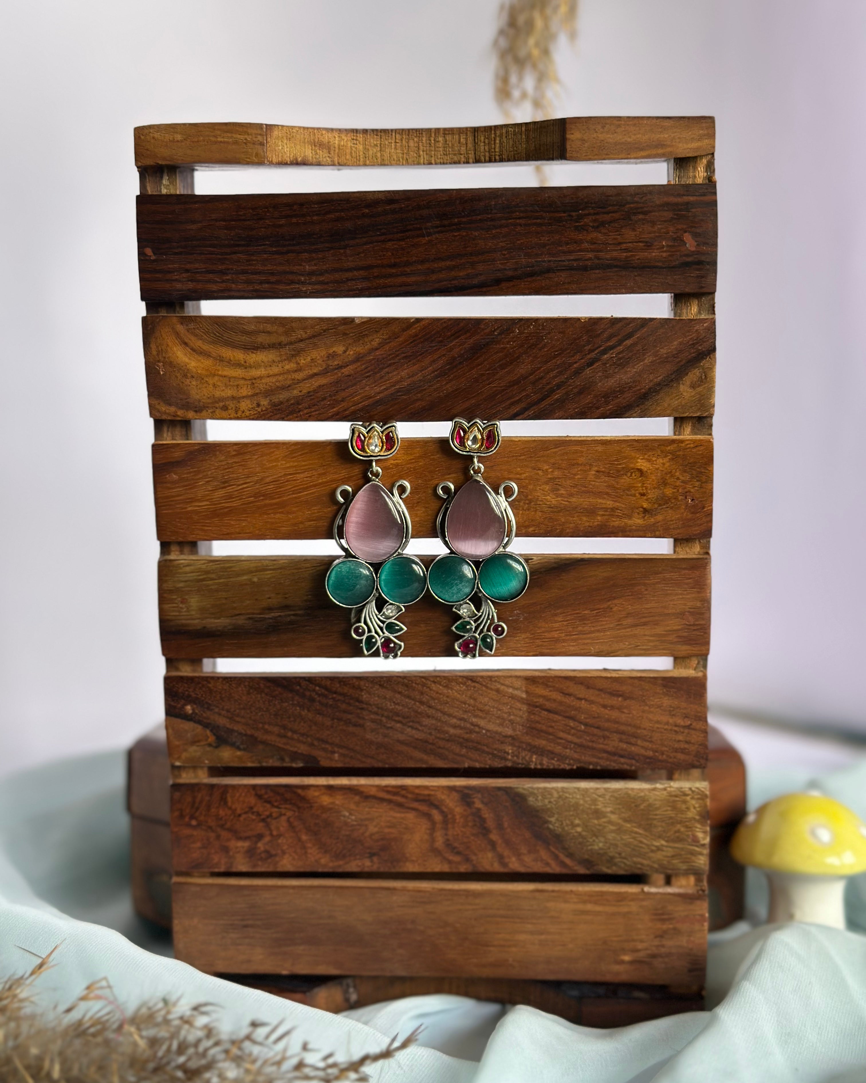 PARIDHAN pachi kundan stone earrings