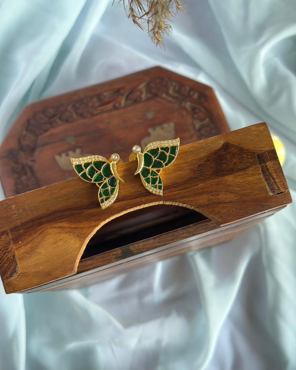 Butterfly  jadau golden stud